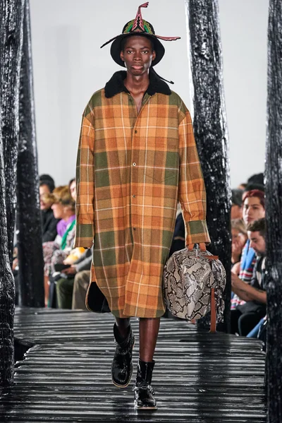 Look 32